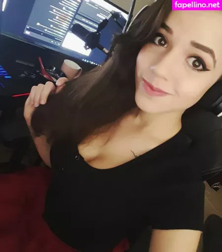 Deernadia OnlyFans Thumbnail #OQ57eV8vDL