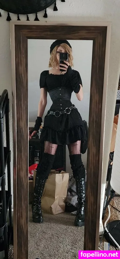 Deffo_Depresso, livjngdeadgirl, marijuanarchy Nude Leaked OnlyFans Photo #1nrhEyW5lJ
