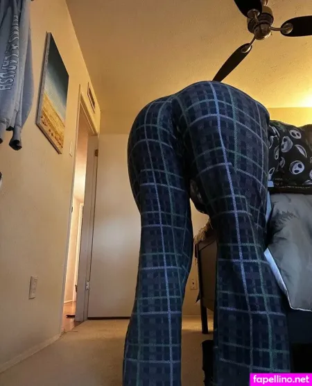 Defiantlittle OnlyFans Thumbnail #JwdopcnVlg
