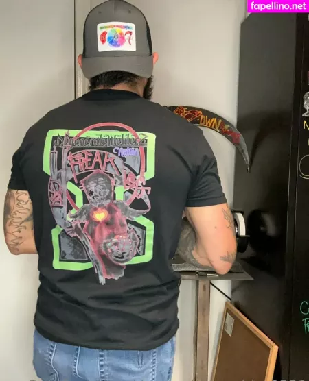 Degeneratewelder0321 OnlyFans Thumbnail #3Vc9t1nVSA