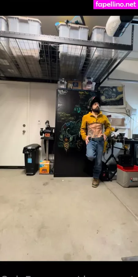 Degeneratewelder0321 OnlyFans Thumbnail #mAVM1w76M3