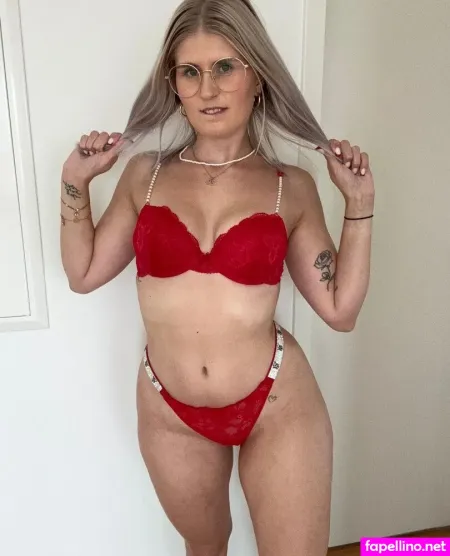 Deineemilia OnlyFans Thumbnail #rbegtnptsf