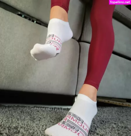 Deineemily 03 OnlyFans Thumbnail #3Blk7xIVFF
