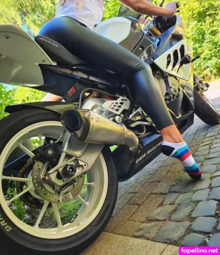 Deineemily OnlyFans Thumbnail #26sLrDqFzD