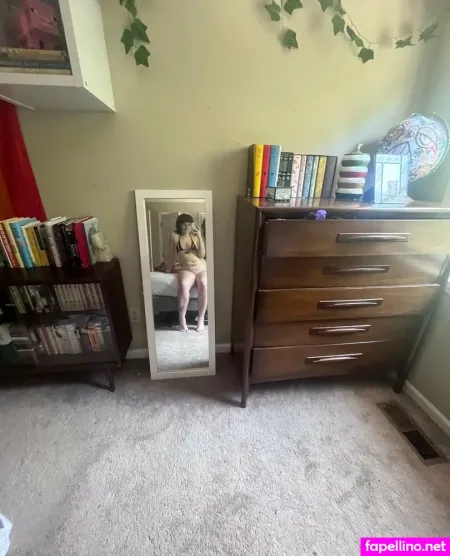 Deitymary OnlyFans Thumbnail #3AMBoMOl1s