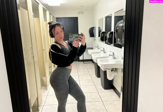 Delaneyshort OnlyFans Thumbnail #6E2IRUEqpo