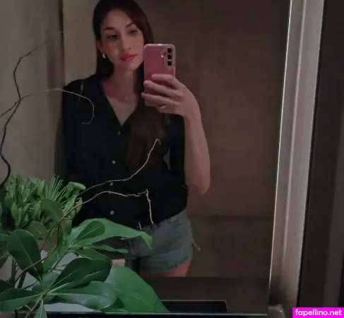 Delfi Valcat OnlyFans Thumbnail #0Rvh6cNIZy