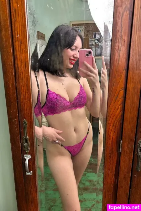 Delfinawagnerfree OnlyFans Thumbnail #mVa9x8AtVG