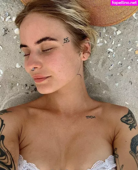 Deli Eva OnlyFans Thumbnail #S5x6abzzs0