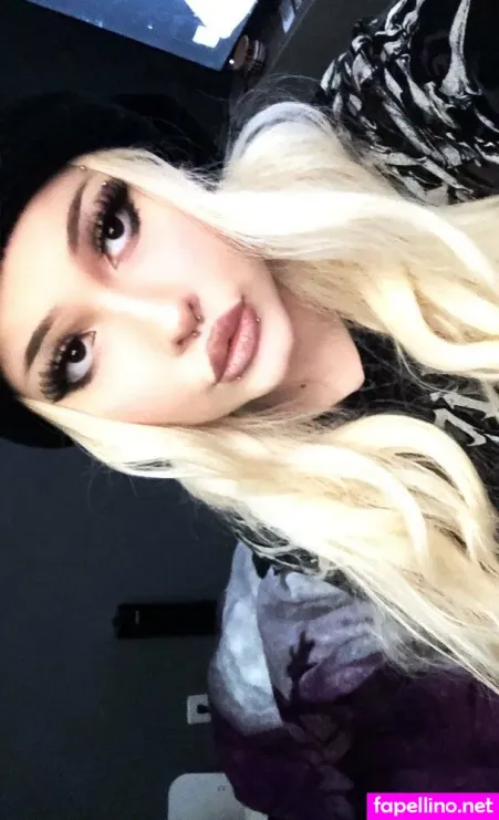 Delicateuwuflower OnlyFans Thumbnail #uszBWyPY7w