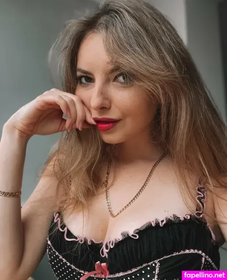 Delicioustati OnlyFans Thumbnail #xHFZZHTgFz