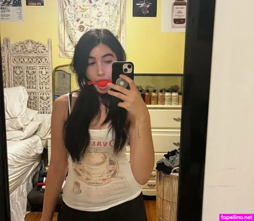 Delilah 1 OnlyFans Thumbnail #aDJLLIGNtX