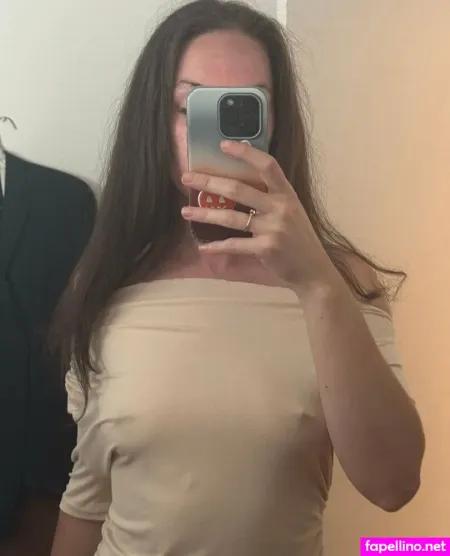 Dellacarolyn OnlyFans Thumbnail #XjFJIevuoK