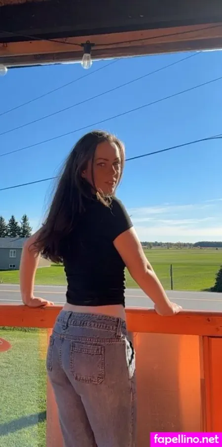 Dellacarolyn OnlyFans Thumbnail #r9RFU1CLeJ