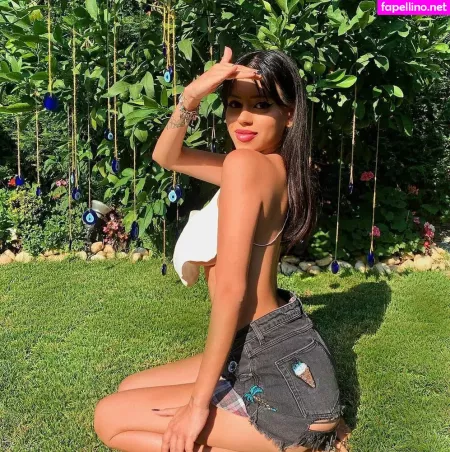 Demet Ozturk OnlyFans Thumbnail #1WOwLAT9lp