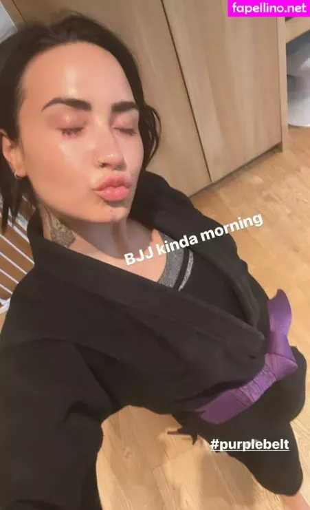Demi Lovato 1 OnlyFans Thumbnail #0uOnWKPFz3