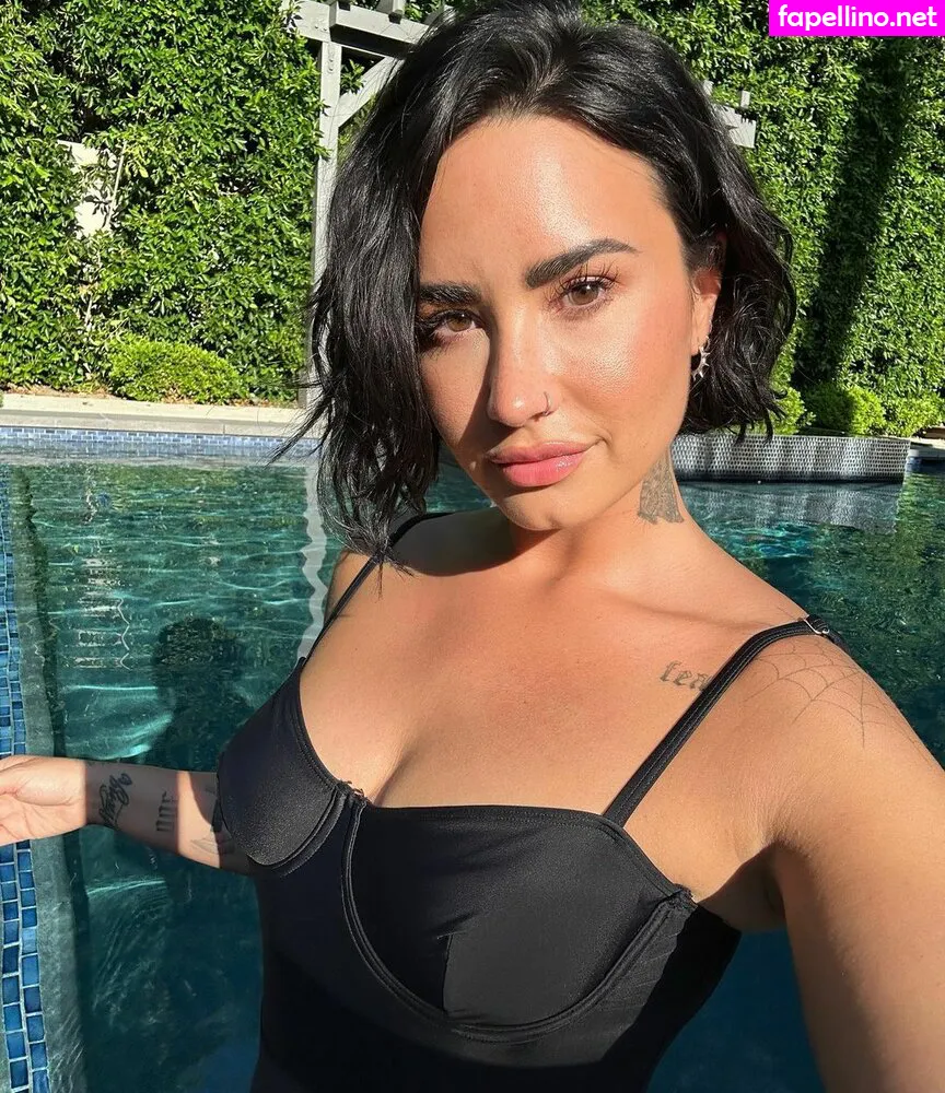 Demi Lovato, ddlovato Nude Leaked OnlyFans Photo #JAXO3tH2HP