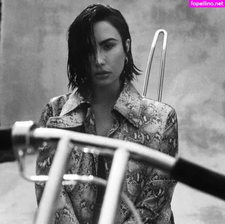 Demi Lovato 1 OnlyFans Thumbnail #ctsXLentz2