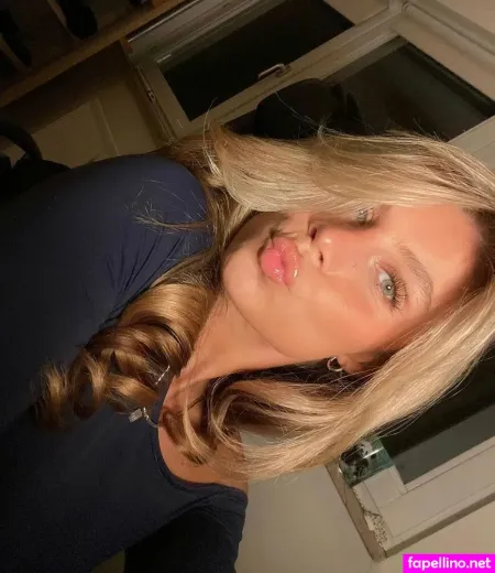 Demi Van Den Wildenberg OnlyFans Thumbnail #QyVECpVdjB