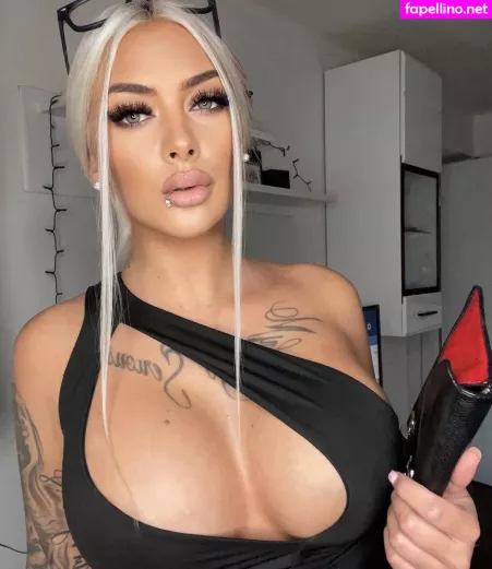 Deminecka OnlyFans Thumbnail #JFBMjRx8WQ