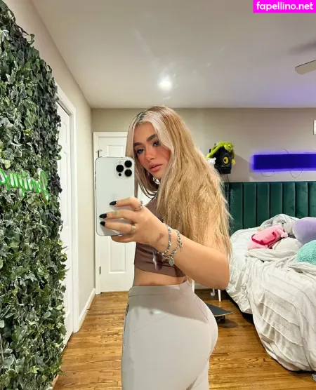 Demisux OnlyFans Thumbnail #1TqG2EHy98