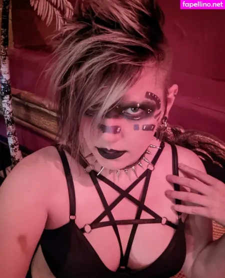 Demongirlcock OnlyFans Thumbnail #VL7YVGidHD