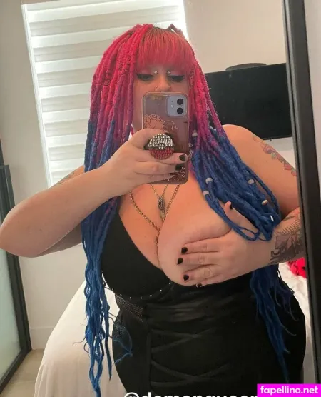 Demonqueenxoxofree OnlyFans Thumbnail #CWfbfRqnUB