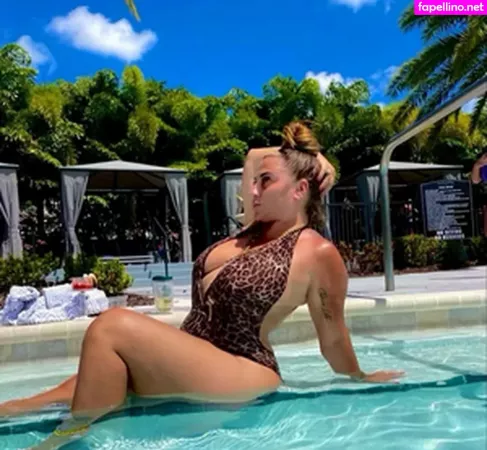 Denia Pettessen OnlyFans Thumbnail #EEsU8ifKTm