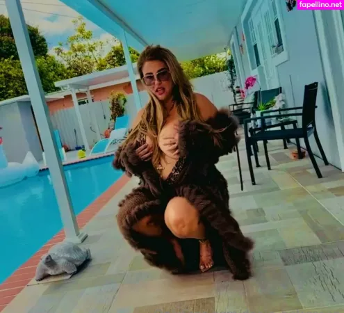 Denia Pettessen OnlyFans Thumbnail #bk8Mb4SU0l