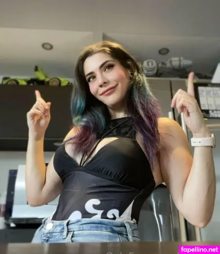 Deniche OnlyFans Thumbnail #XBzo4dgfn1
