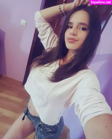 Denisa R Maria OnlyFans Thumbnail #xHm8lhvt72