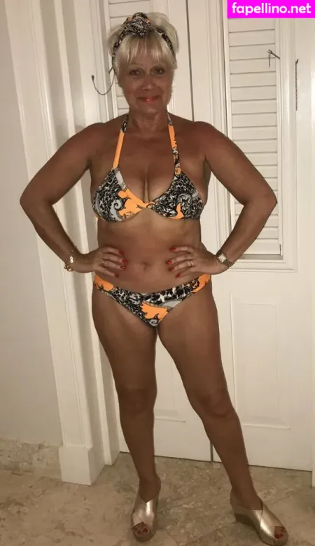 Denise Welch OnlyFans Thumbnail #NXFNSv2umT