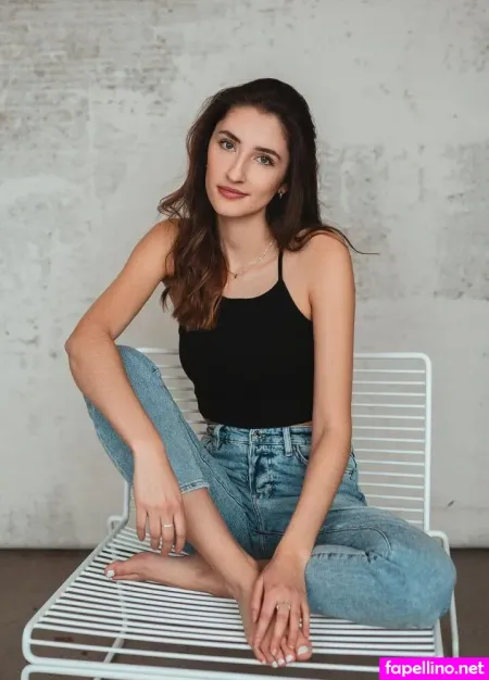 Denisehuebner OnlyFans Thumbnail #n7cgtrDWTo