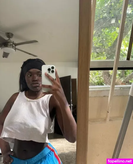 Denixsarifree 1 OnlyFans Thumbnail #oimposUjzH