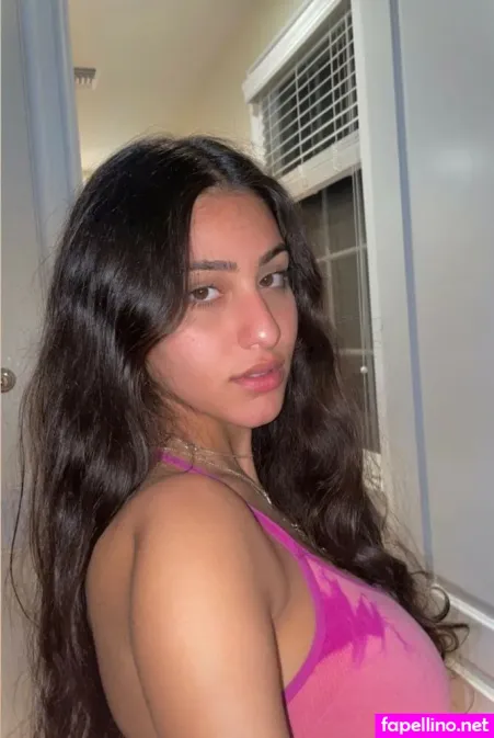 Denna Hadipour OnlyFans Thumbnail #GMg7fCr8uH