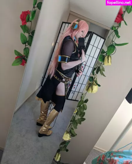 Dera Megurine OnlyFans Thumbnail #OI57iW86lD