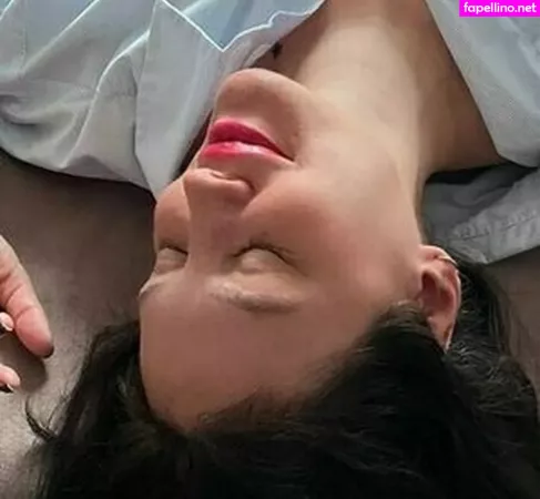 Derin Uslu 1 OnlyFans Thumbnail #t7d6sHIex1