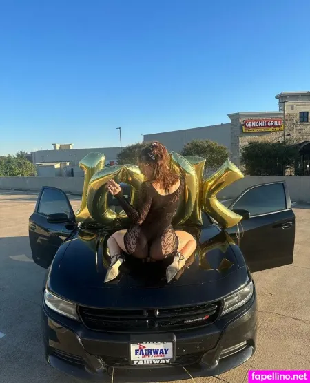 Des Suzanne 1 OnlyFans Thumbnail #WaRJ8c04b6