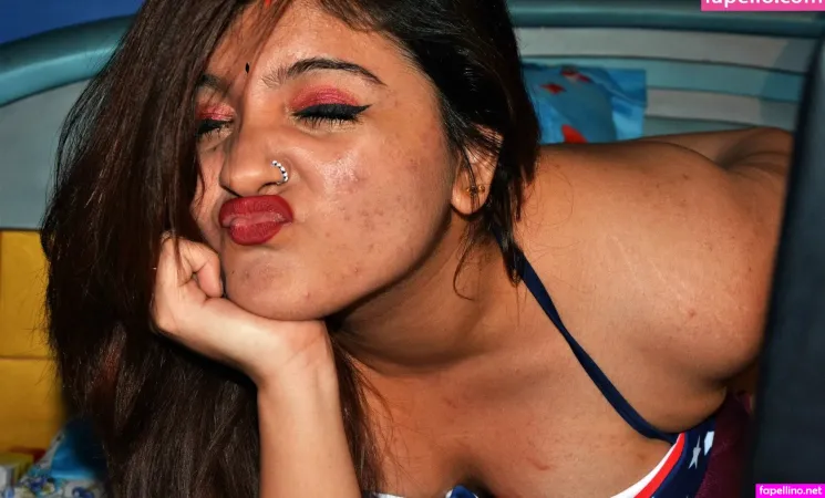 Desi Collection OnlyFans Thumbnail #8nrQiSzLcl