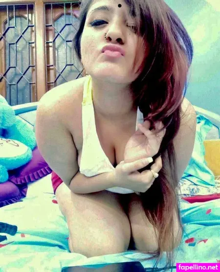 Desi Collection OnlyFans Thumbnail #XxZYWMBKJD