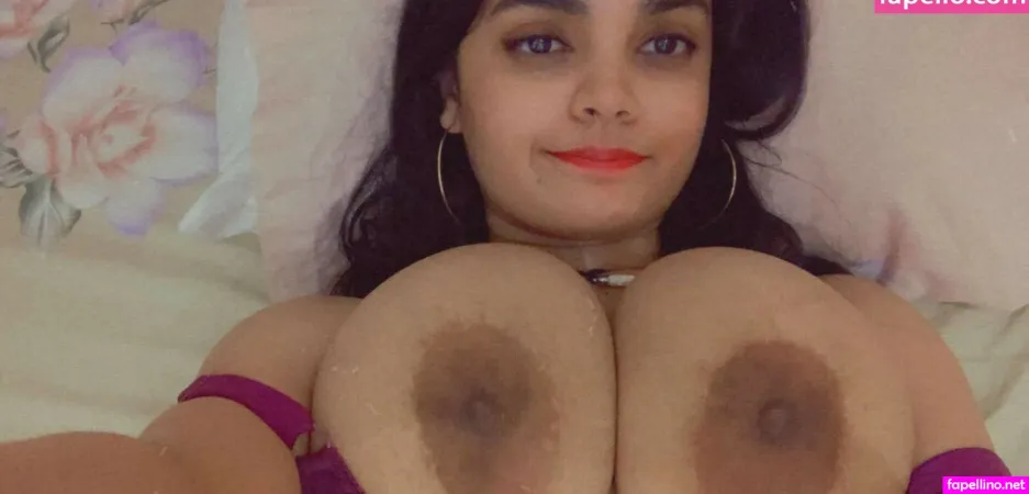 Desiaurora 3 OnlyFans Thumbnail #N1UXtN1QcC