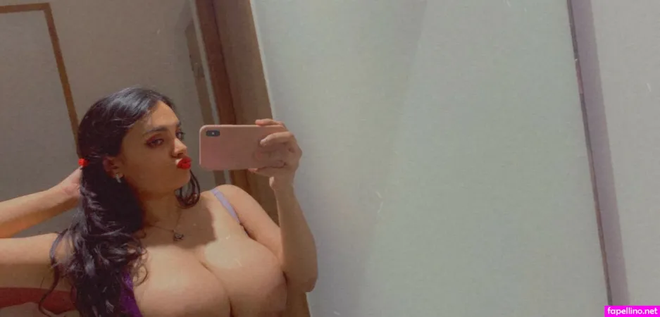 Desiaurora 3 OnlyFans Thumbnail #sX9QVhoq7N
