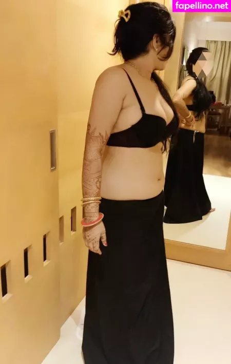 Desihotwife OnlyFans Thumbnail #E0ea1hh1SI