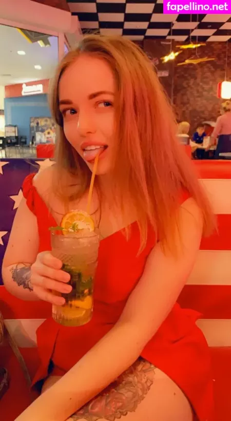 Desired Anna Christin OnlyFans Thumbnail #L00WkjSEas