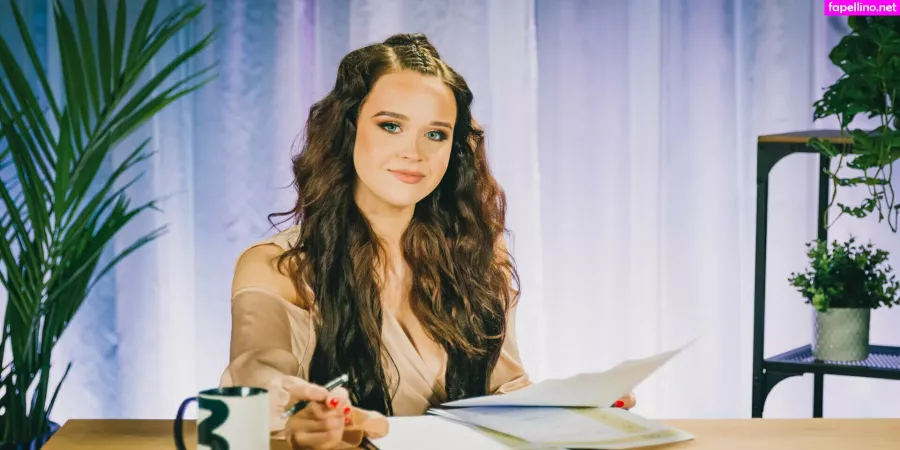 Desiree Mumm OnlyFans Thumbnail #oR9ZnGUw5s