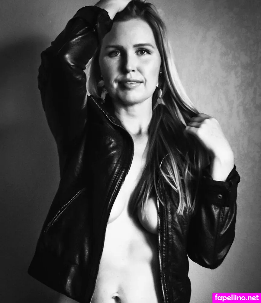 desireenoel, desireenoel_official Nude Leaked OnlyFans Photo #Twdy2Qb6PP