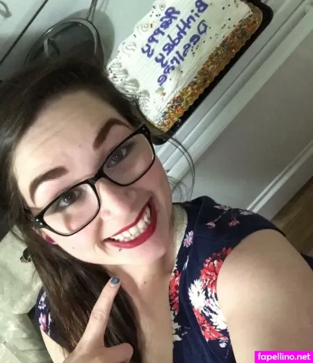 Desirethecat OnlyFans Thumbnail #0UidbKb4Dh