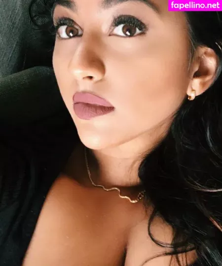 Desixchick OnlyFans Thumbnail #36uuR6mcPu