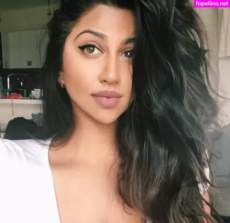 Desixchick OnlyFans Thumbnail #fJNsV0GaV8