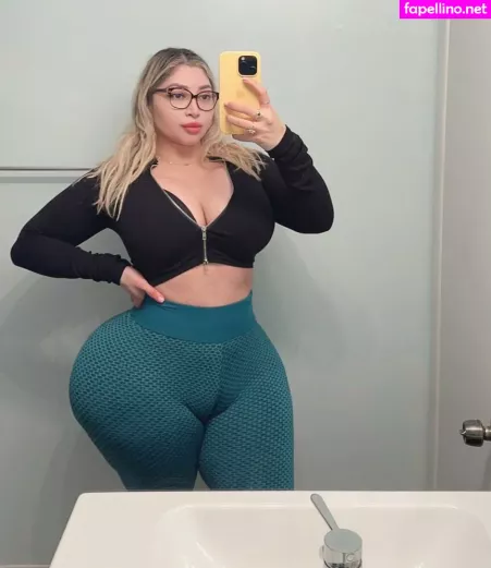 Desiy Garcia OnlyFans Thumbnail #1DCL9BiTnK